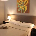 Lindo Apartamento Com Piscina - Beira Mar